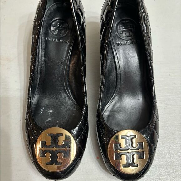 Tory Burch Patent Leather Quilted
Quinn Wedges Black Size 5.5 - Picture 6 of 8